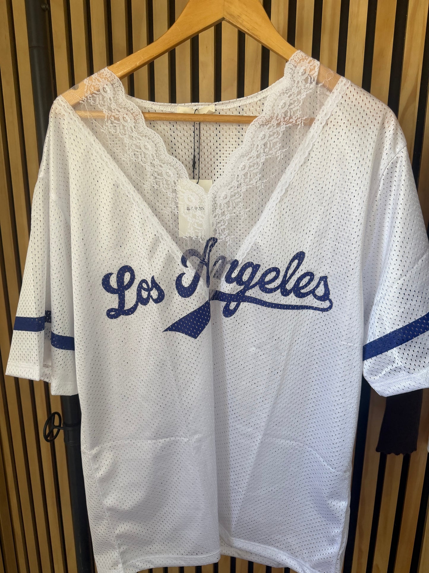 LA oversized top