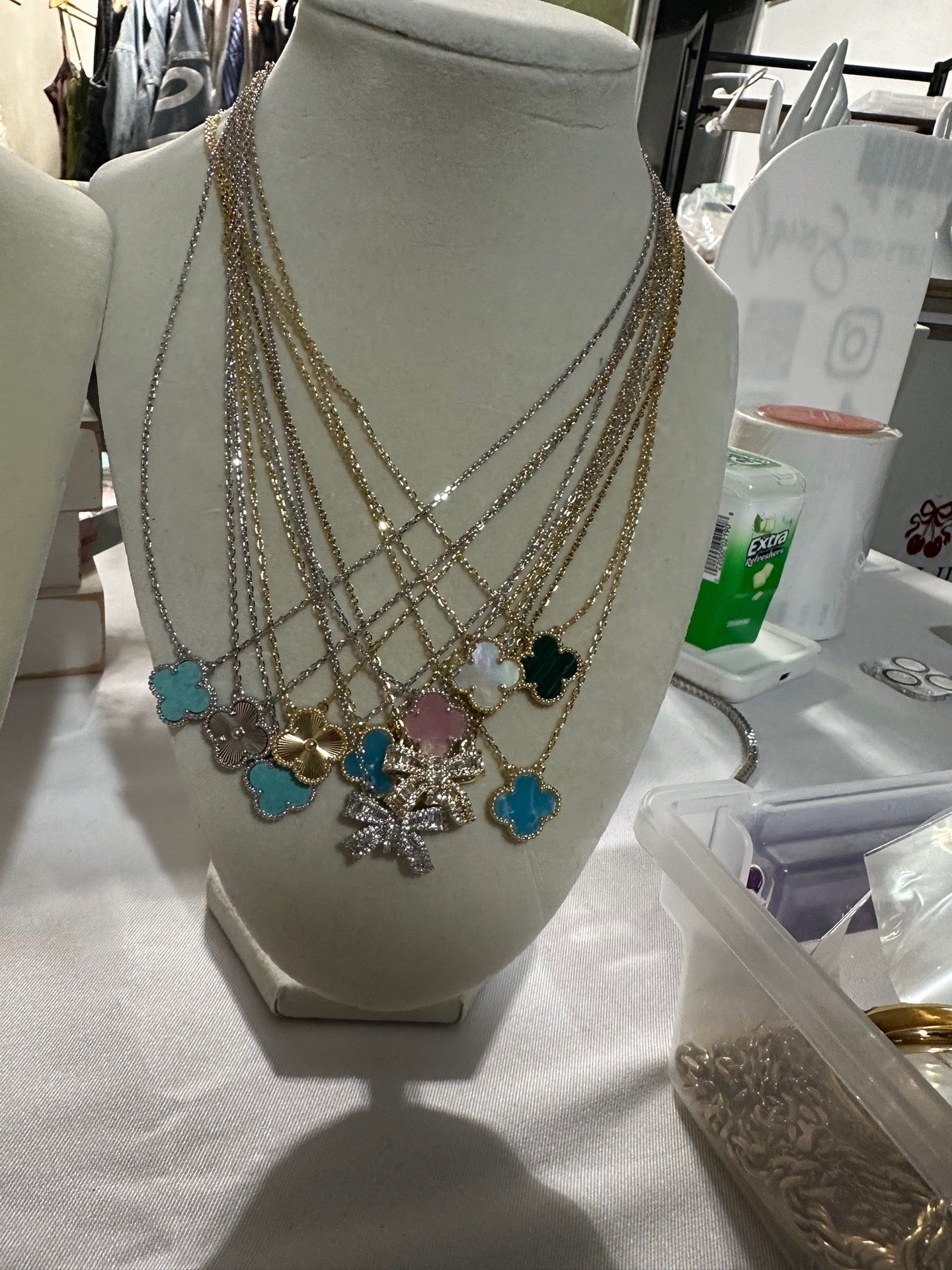 Flower necklace