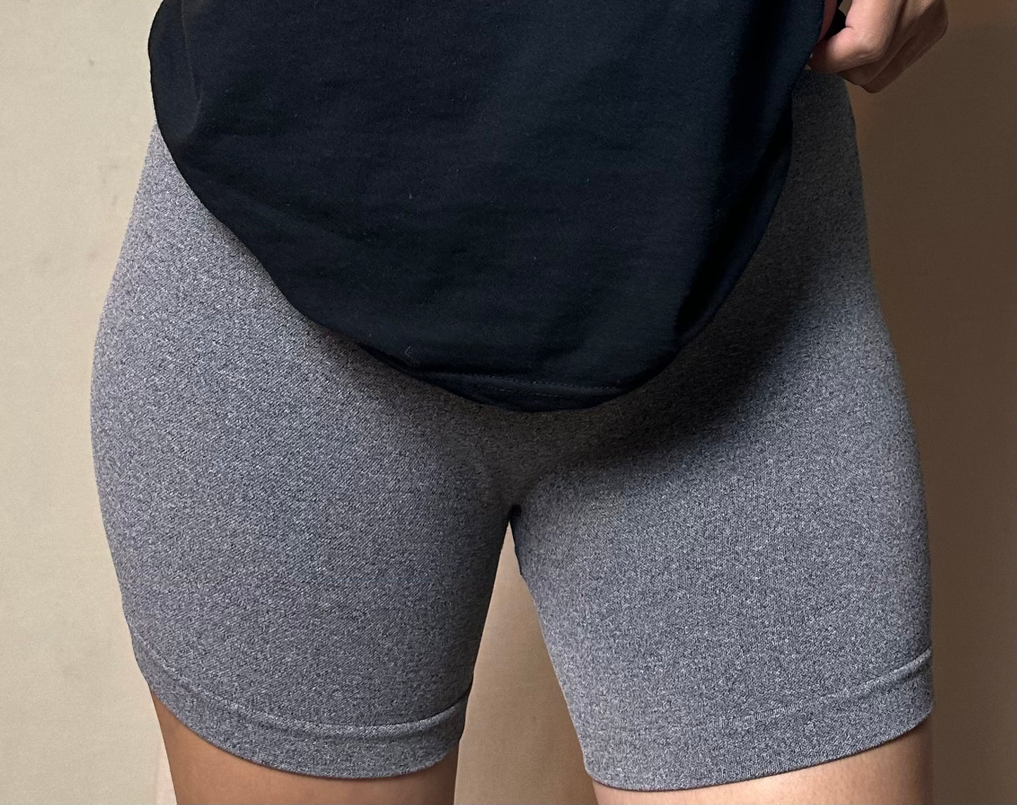 Biker shorts scrunch back