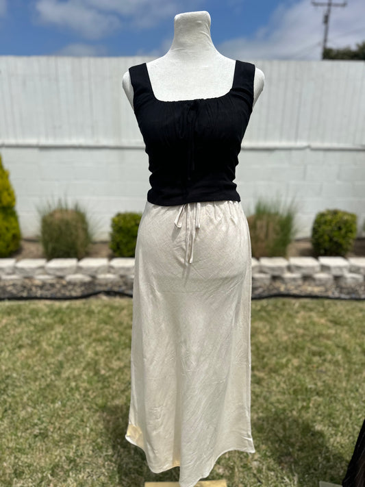 Linen beige skirt