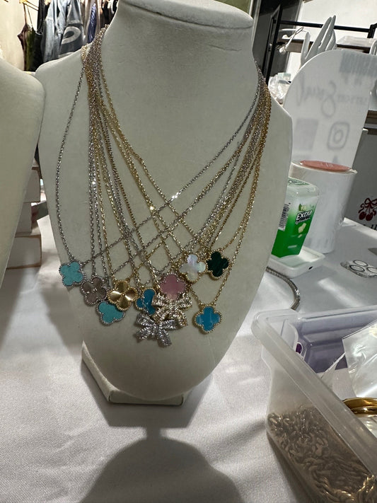 Flower necklace