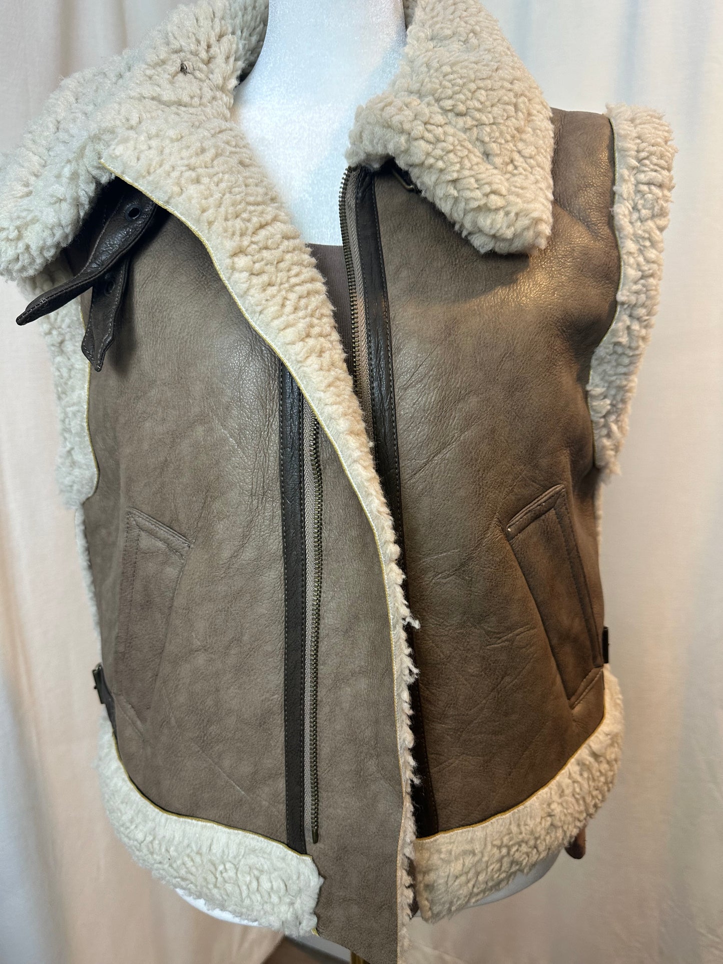 Sherpa vest