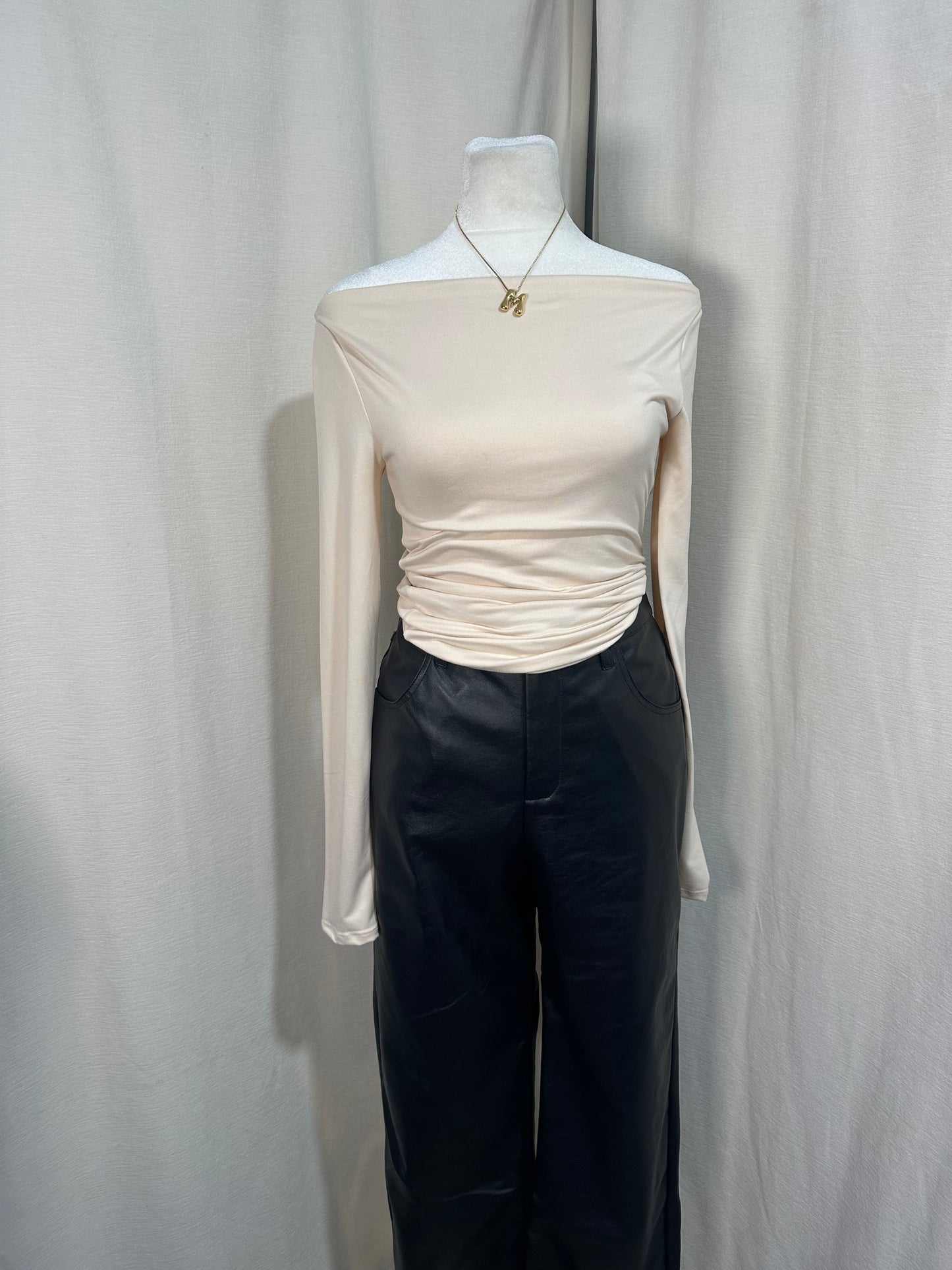 Off shoulder long sleeve