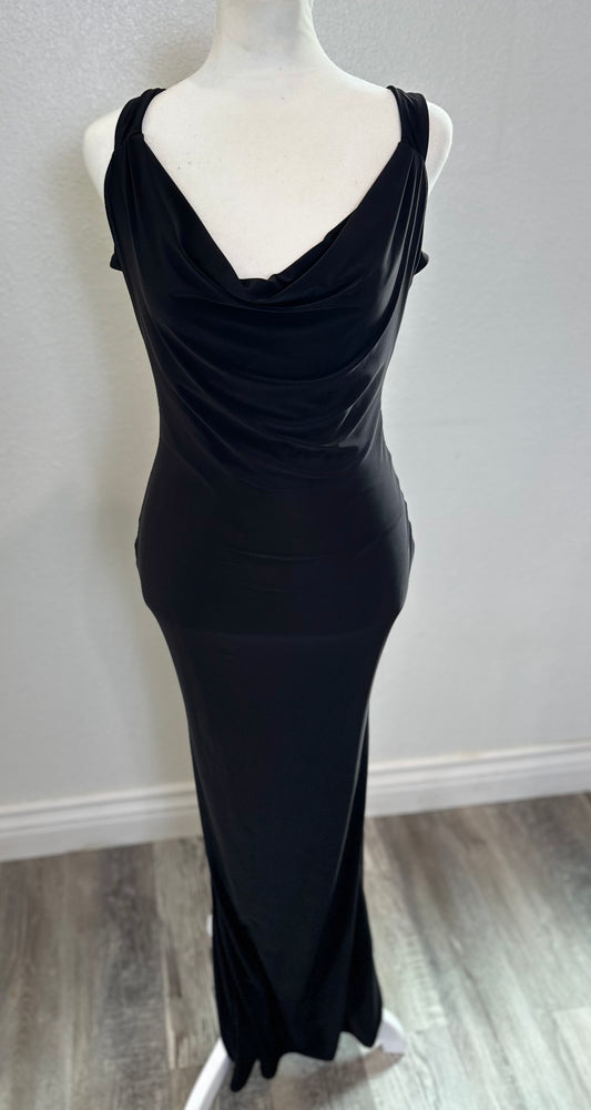 Maxi black dress open back